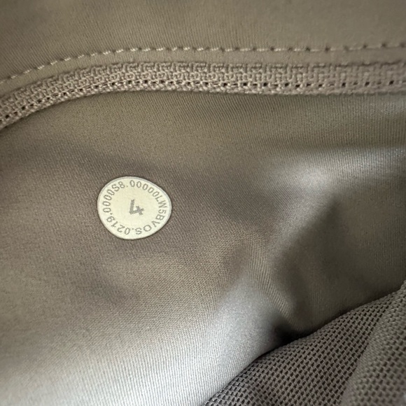 Lululemon Speed Wunder Tight Asym Half Moon Light Chrome - Picture 6 of 7